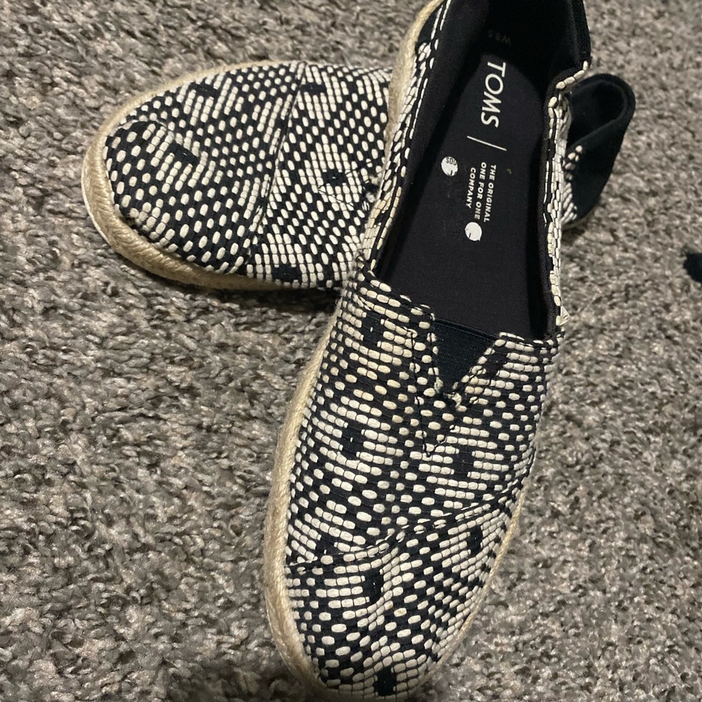 TOMS Alpargata Black size 8.5 W